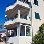 Babic דירה מאקרסקה